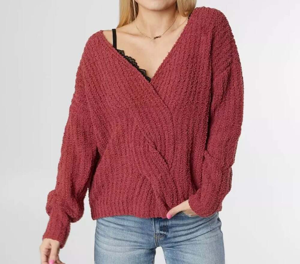 Daytrip Long Sleeve V-Neck Women's Sweater Rust Size M
